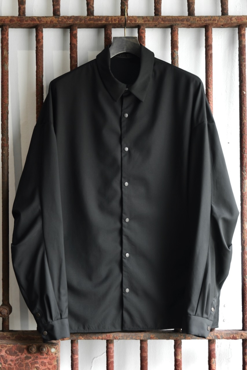 SHJ-RAYN. Shirt Super 120’s Merino Wool. Black. DEVOA.